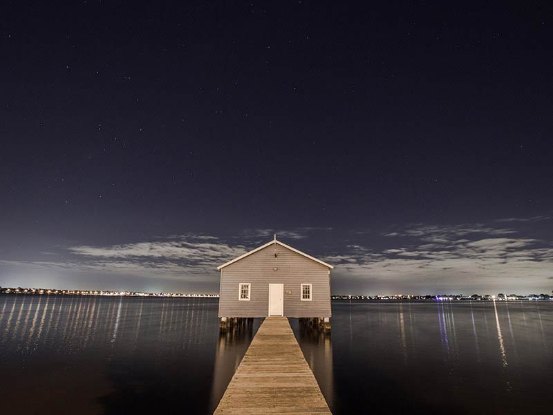 House On A Lake